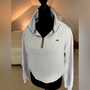 Tommy Hilfiger Vintage Cropped 1/4 Zip Womens Sweatshirt